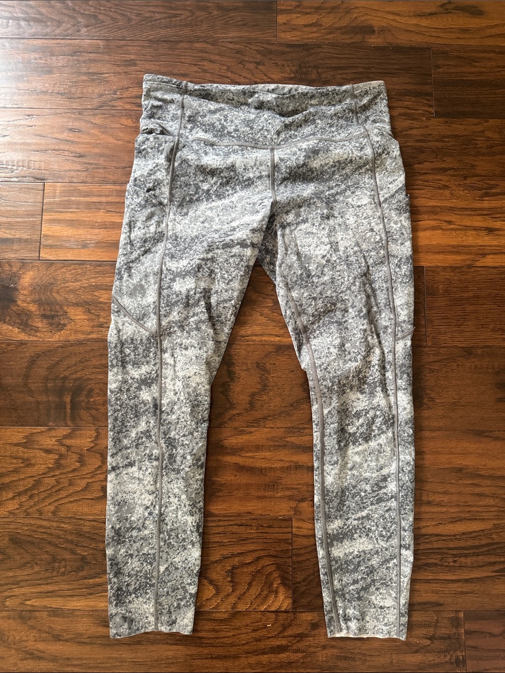 Lululemon Fast HR tight 25”